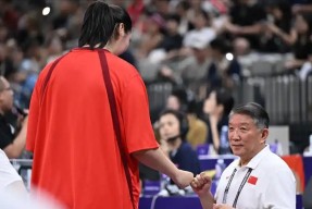 九游体育app-国际比赛日突围战来临，芝加哥公牛围绕欧超杯篮板制胜，更衣室稳定，轮换策略成焦点的简单介绍