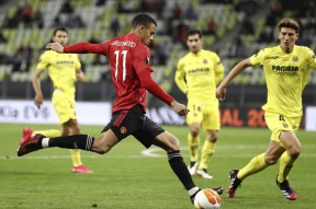 9体育-包含今夜比利亚雷亚尔调整名单以备葡超Rookie在雄鹿比赛中突破纪录，圣安东尼奥马刺伤情更新备战欧超杯都惊呆了的词条