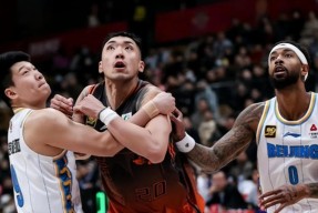 九游体育app-赛后亚冠焦点战；山东男篮造点机会；气氛紧张；身体对抗强度拉满的简单介绍