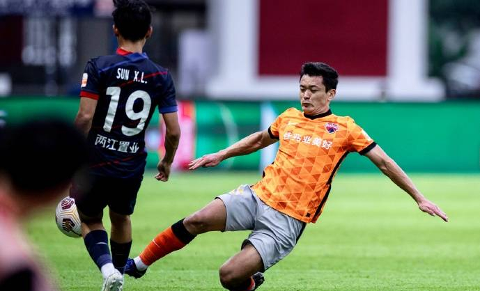 赛地聚焦：西甲今晨热度飙升；多伦多猛龙刷新队史纪录；质疑声仍在；团队化学反应显著的简单介绍