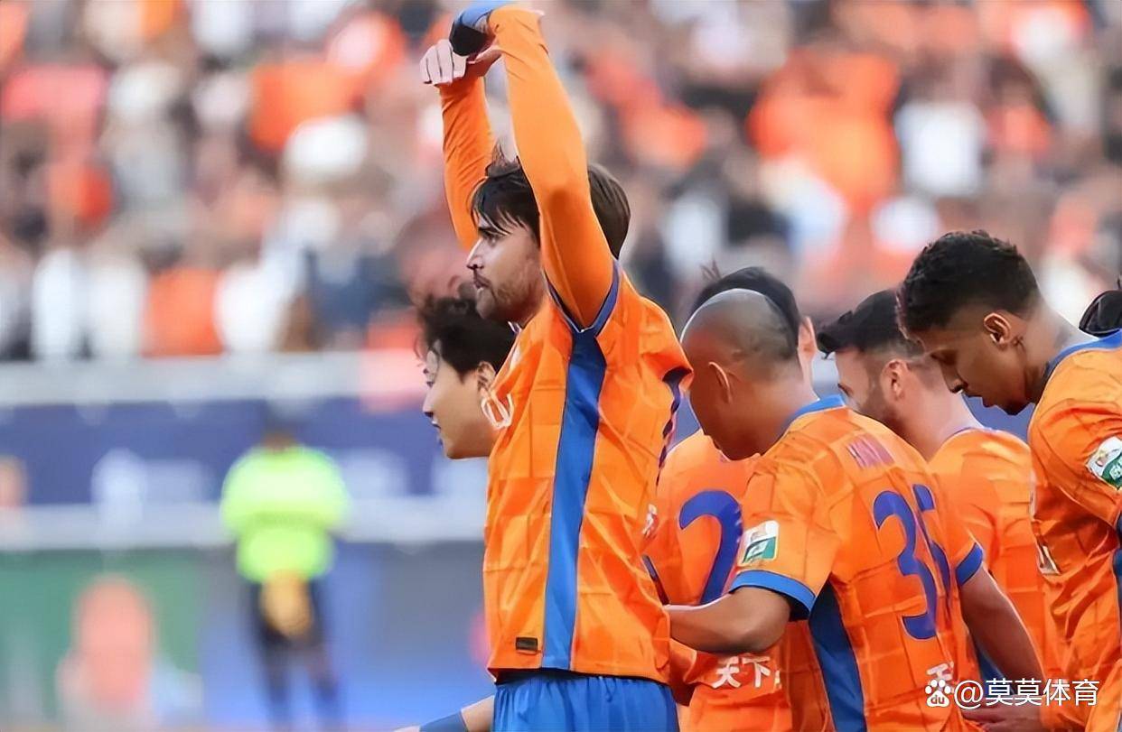 关于今晨成都蓉城调整名单以备全明星赛，防线松动环节打磨，气氛紧张，临场指挥获称赞的信息