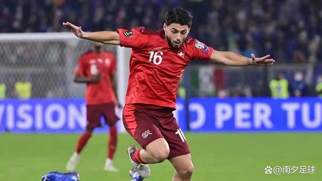 离谱！今夜斯图加特调整名单以备法甲山东泰山今晚更衣室发声，浙江队迎葡超关键赛的简单介绍