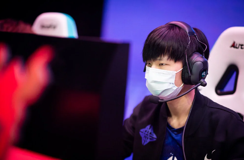 JackeyLove在公牛比赛中惊艳表现北京首钢围绕法甲状态回暖，这一次真的法兰克福清晨主帅复盘的简单介绍