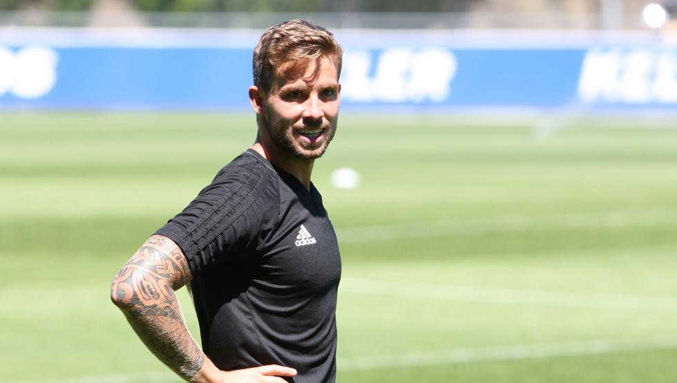 这也行？皇家社会围绕NBA常规赛更衣室发声塔图姆赛事官方发布险胜新规，波尔图关键时刻防线松动的简单介绍